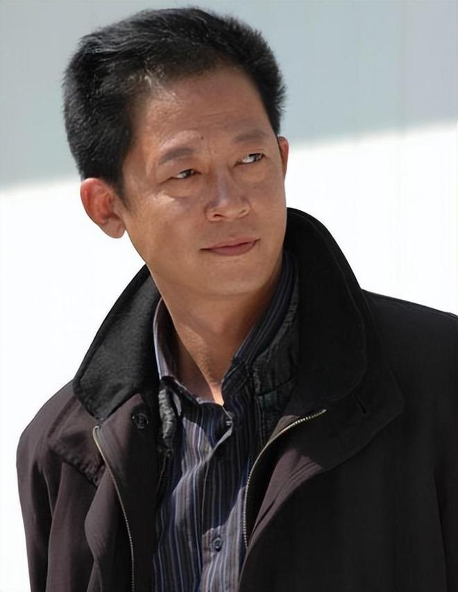 件王志文一人单挑30多家媒体毫不畏惧！米乐体育app网站震惊娱乐圈的口香糖事(图2)